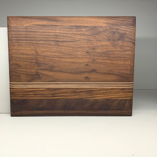 CUTTING BOARD | WALNUT